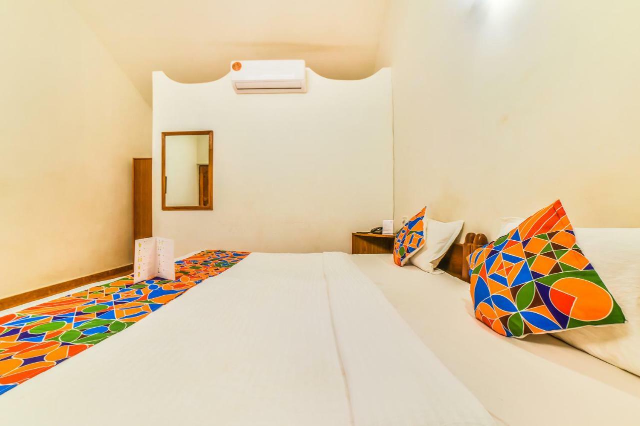 Fabhotel Yoyo Cottage With Pool - Nr Chapora Fort วากาตอร์ ภายนอก รูปภาพ