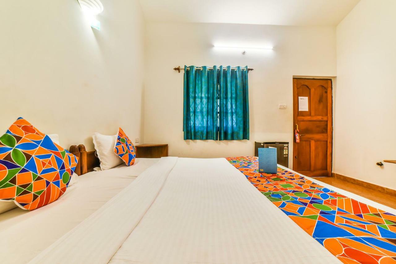 Fabhotel Yoyo Cottage With Pool - Nr Chapora Fort วากาตอร์ ภายนอก รูปภาพ
